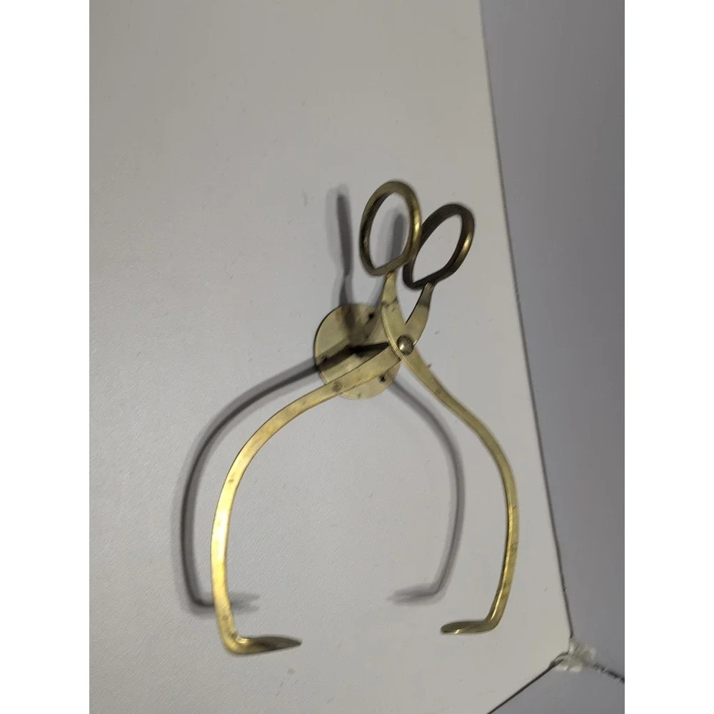VINTAGE LARGE BRASS BLOCK ICE TONGS WALL MOUNTED, RUSTIC HOME DECOR